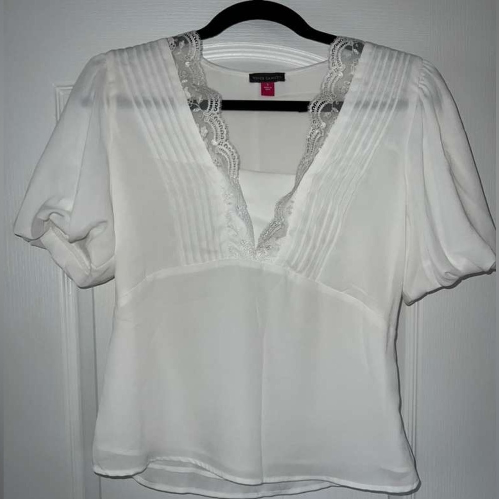 Vince Camuto White Lace Pintuck Puff Sleeve Top